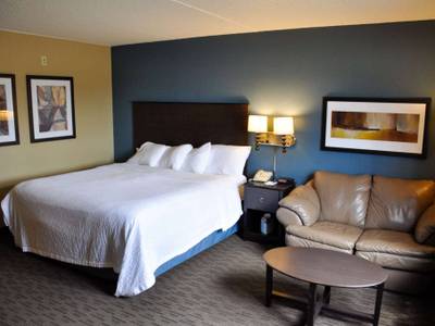 AmericInn Lodge & Suites Clear Lake