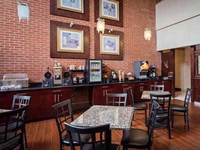 Best Western Plus Reading Inn & Suites