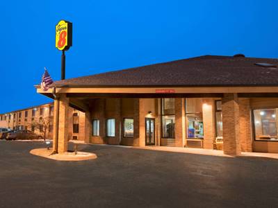 Super 8 Green Bay/I-43 Bus. Park