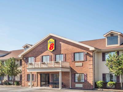 Super 8 Madison/Hanover Area