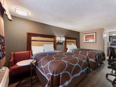 Super 8 Charlotte Airport North