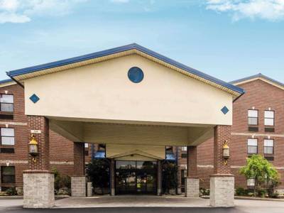 Quality Suites Jeffersonville