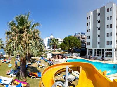 Blu Mare Beach Hotel