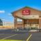 Econo Lodge Inn & Suites