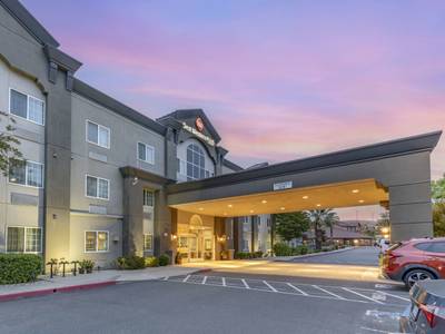 Best Western Plus Vineyard Inn