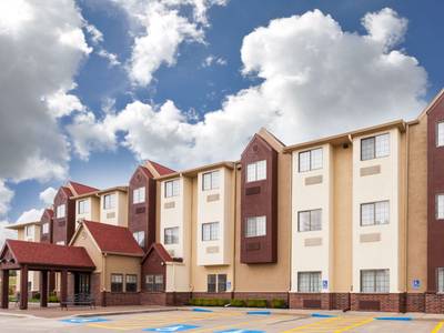 Days Inn - Kansas Speedway