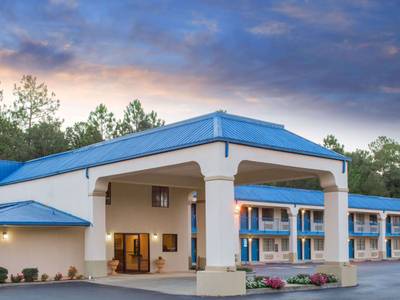 Days Inn - Picayune