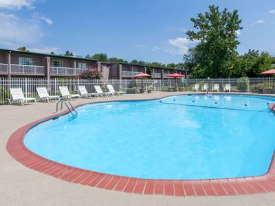 Days Inn & Suites Lexington