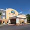 Days Inn and Suites Port Wentworth-North Savannah