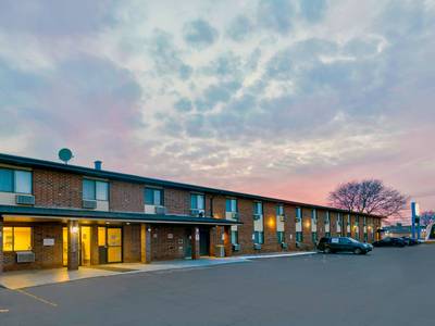 Motel 6 Oak Creek WI