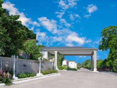 Days Inn Suites Fredericksburg