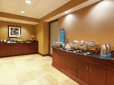 Hampton Inn & Suites Grove City