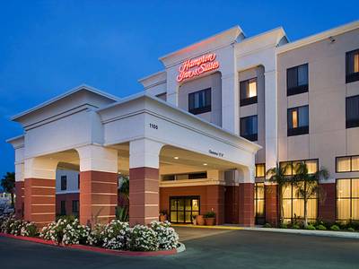 Hampton Inn & Suites Tulare