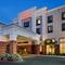 Hampton Inn & Suites Tulare