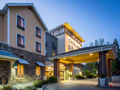 Holiday Inn Express & Suites Gold Miners Inn-Grass Valley