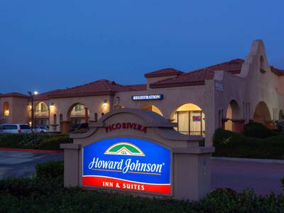 Howard Johnson Inn and Suites Pico Rivera