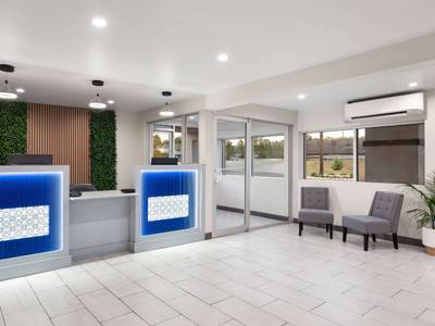 Red Carpet Inn Dothan