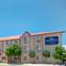 Microtel Inn & Suites by Wyndham Albuquerque West