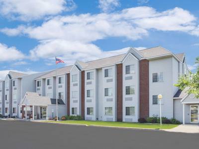 Microtel Inn & Suites by Wyndham Fond Du Lac