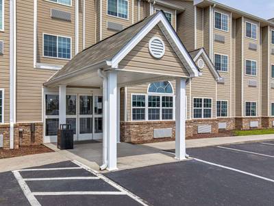 Microtel Inn & Suites Manchester