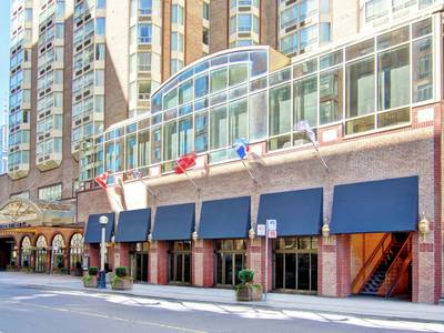 DoubleTree by Hilton Toronto Downtown