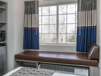 Microtel Inn & Suites Lafayette