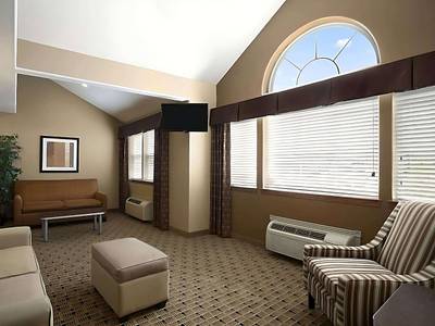 Microtel Inn & Suites Cedar Rapids / Marion