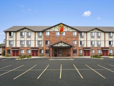 Super 8 Motel - Cuba