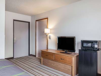 Super 8 Motel - Dunbar/Charleston Area