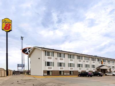 Super 8 by Wyndham Hays KS