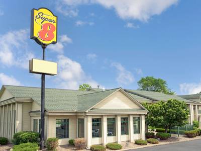 Super 8 Motel - Hudson