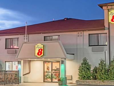 Super 8 Niagara Falls / Buffalo Area