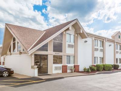 Super 8 Motel - Wichita/West/Airport