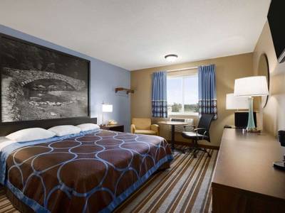 Super 8 Council Bluffs IA Omaha NE Area