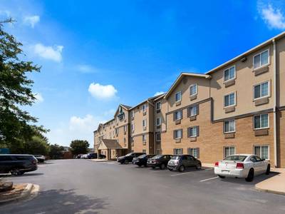WoodSpring Suites Fort Worth Fossil Creek