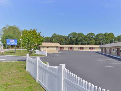 Americas Best Value Inn - Port Jefferson Station / Long Island