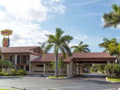 Super 8 Riviera Beach West Palm Beach