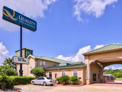 Quality Inn & Suites