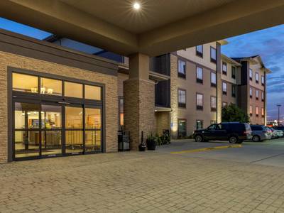 Best Western Plus North Platte Inn & Suites