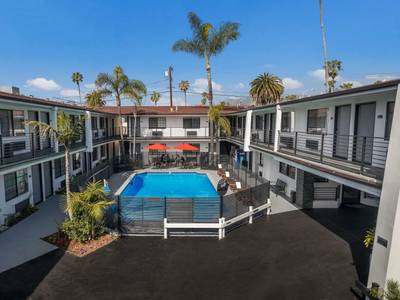 Saharan Hotel - SureStay Collection