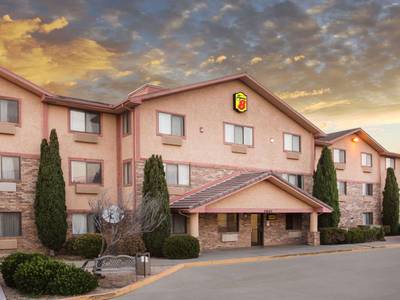 Super 8 - Kingman AZ