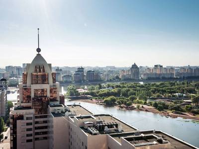 Radisson Hotel Astana (Foto)