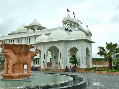 Radisson Blu Udaipur Palace Resort & Spa