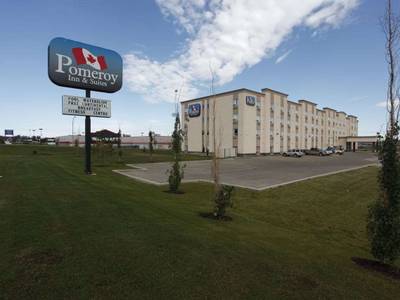 Pomeroy Inn & Suites Dawson Creek