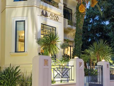 Avra City Hotel