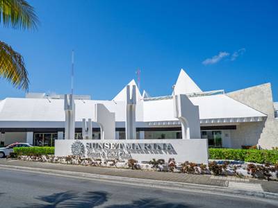 Sunset Marina Resort & Yacht Club