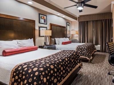 Best Western Premier Crown Chase Inn & Suites