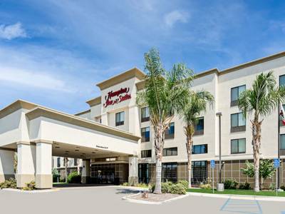 Hampton Inn & Suites Bakersfield-HWY 58