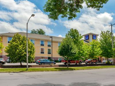 Sleep Inn & Suites Airport