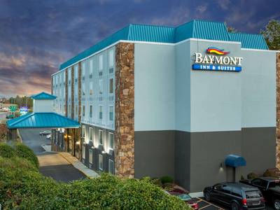 Baymont Inn & Suites Branson - On the Strip